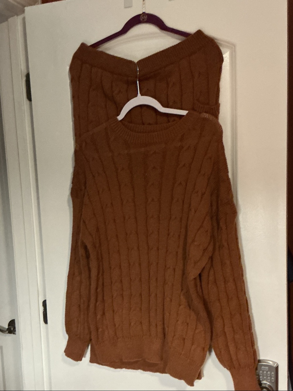 Cable-Knit Crewneck Sweater in Rust